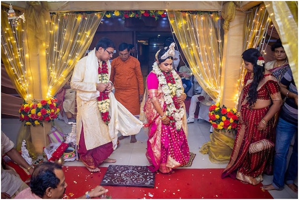 बंगाली शादियों में फेरे यानि कि सप्तपदी की रस्म