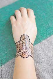 Bracelet Mehndi Design for Girls