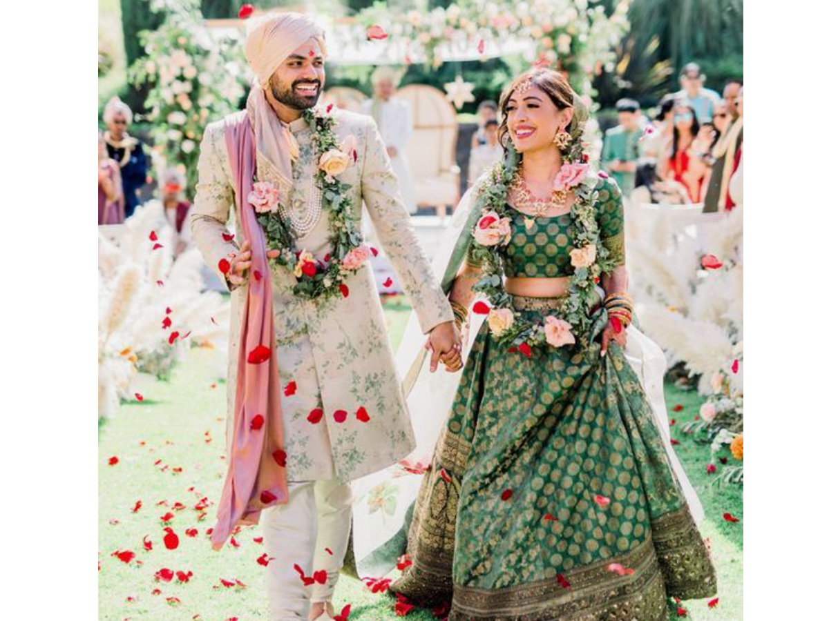 couple wedding dress