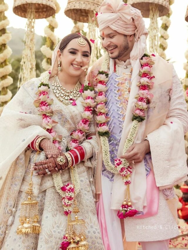 फूलों की वरमाला फूल माला की डिजाइन हमेशा से शादियों की पसंदीदा रही है जेसे की ऑर्किड और चमेली .