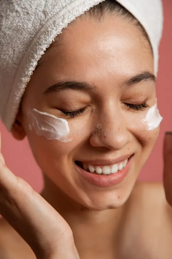 साफ़ और हाइड्रेटेड स्किन