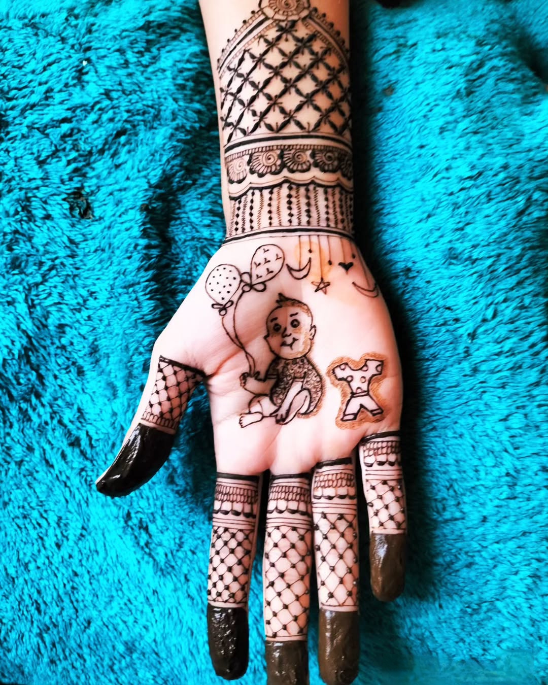 Finger Mehndi for Toddlers