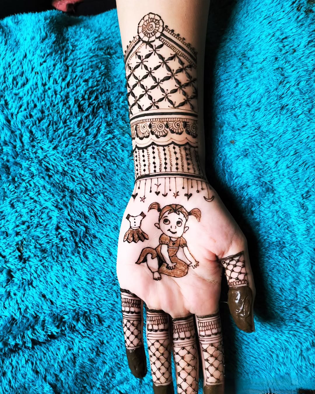 Finger Mehndi for Toddlers