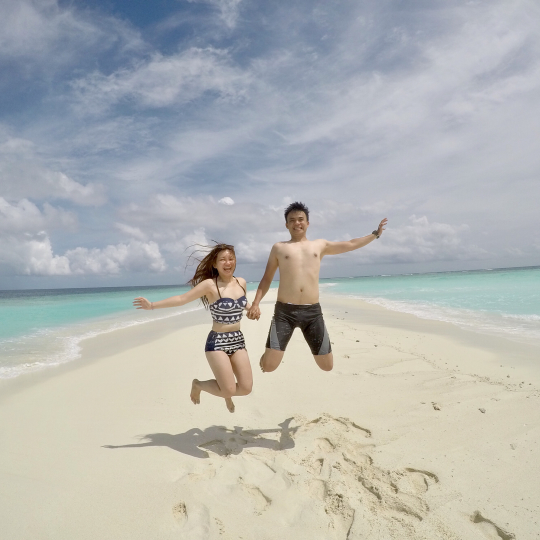 Jumping Pose for Pre Wedding Photoshoot