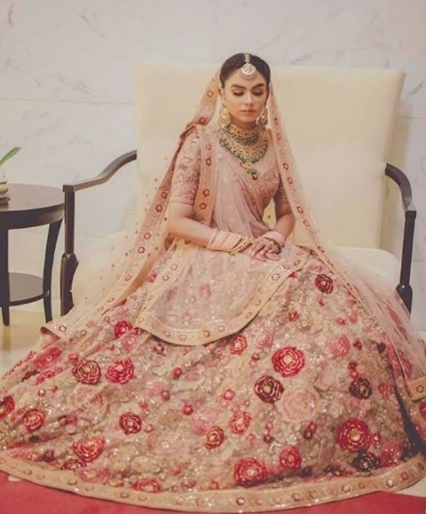 The in-demand lehenga with falling flowers