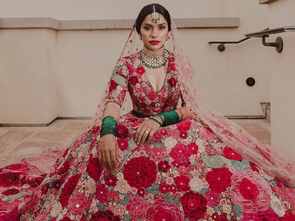 The in-demand lehenga with falling flowers