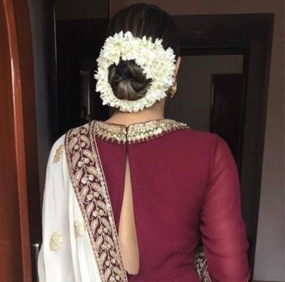 Traditional South Indian Bridal Hairstyle #Traditional #Bridalhairstyle # southindian | Indian bridal hairstyles, Dress hairstyles, Indian bridal wear