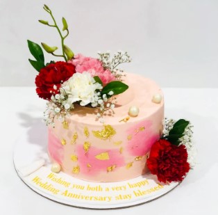 Delightful Floral Anniversary Cake