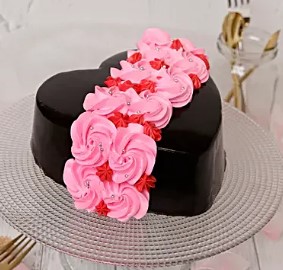 Four-rose picture anniversary cake