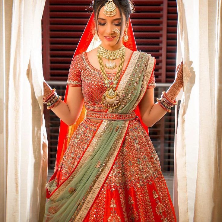 6 Most Comfortable Lehenga Dupatta Draping Styles – South India Fashion