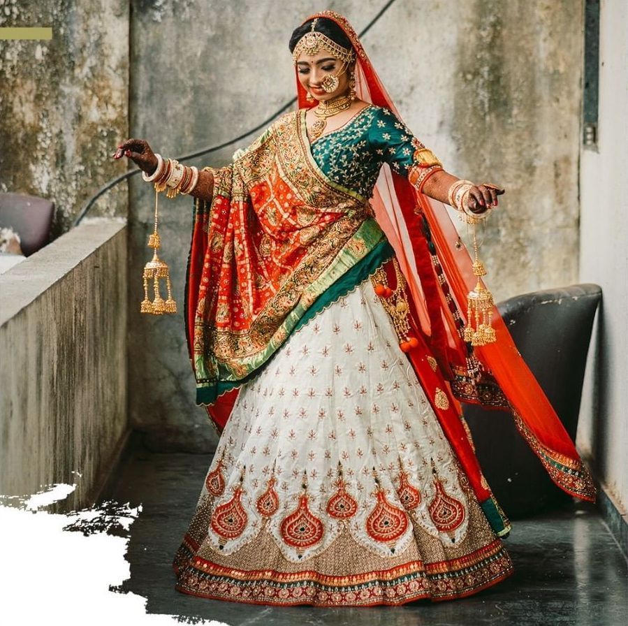 Gujarati Saree Drapery and Shoulder Elegance 
