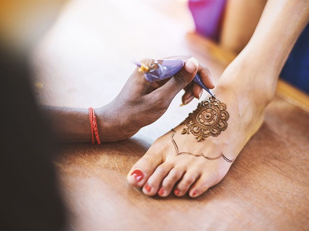 20+ Stylish Foot Mehndi Designs