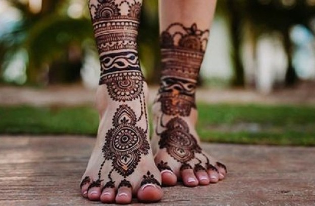  Mandala Magic on feet